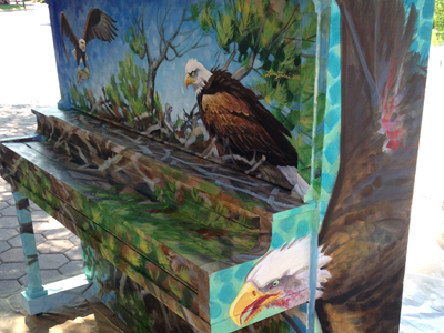 bald eagle piano right front corner