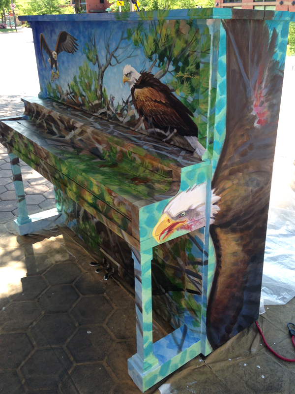 bald eagle piano front right corner
